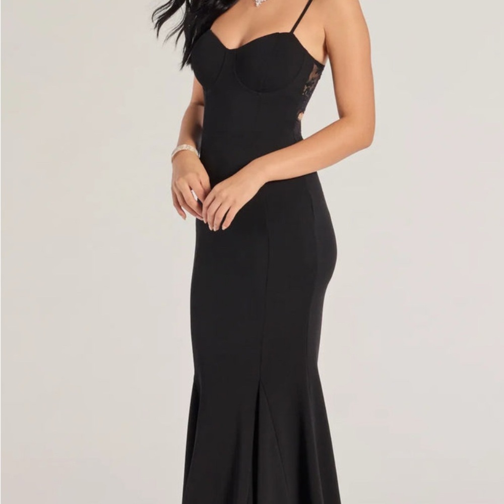Elegant Black Evening Gown